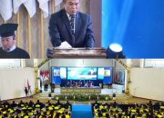 Tanpa Alm. Prof Rustam dan Alex Olii, Terasa Ada Yang Kurang di Wisuda UG