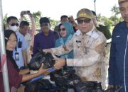 Bupati SP Pangkas Harga Sembako hingga 55 Persen di Telaga Jaya