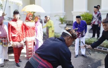 ‘Mopotilolo’ Sambut Wali Kota Jakarta Selatan Syafrin Liputo di Rudis Bupati