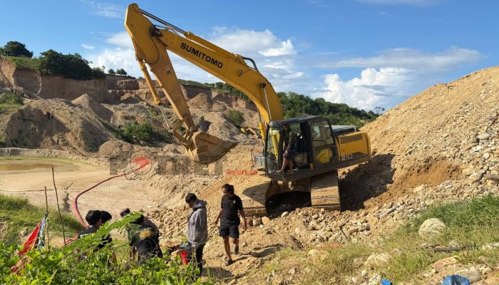 Operasi Besar-besaran di Lokasi PETI, Ekskavator Sumitomo Digelandang ke Mapolres Pohuwato