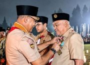 Wabup Tonny Terima Lencana Darma Bakti Pramuka di Jamnas Cibubur
