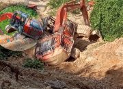 MENCEKAM! Tiga Penambang Tertimbun Longsor di PETI Tomula Pohuwato, Excavator Tergelincir dari Tebing