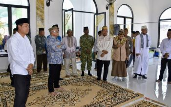 Sunatan Massal Warnai Peresmian Masjid Al Masyur Balahu