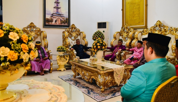 Gelar Adat untuk Bupati Sofyan Puhi di Musyawarahkan. Sisi Baik untuk Awal Jabatan