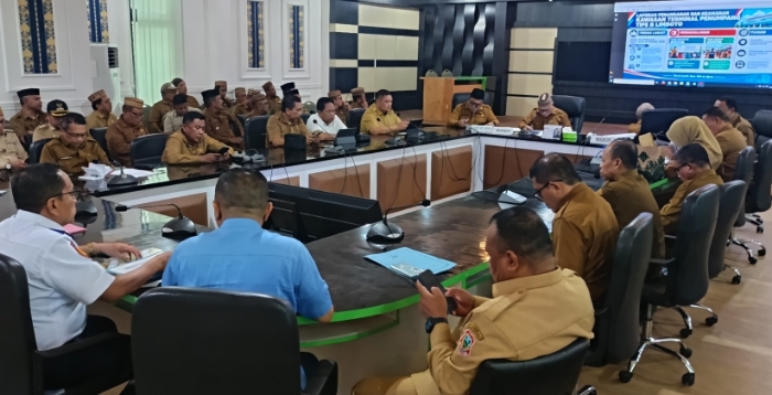 Bupati Sofyan Puhi Pimpin Rakor OPD Bulanan: Genjot Proyek Fisik Menjelang Akhir Tahun 2026